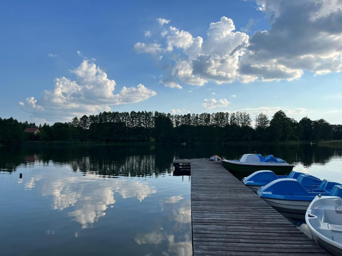 Domek Z Kominkiem Nad Jeziorem Z Jacuzzi Ogrodowym Sumowo  Exteriör bild